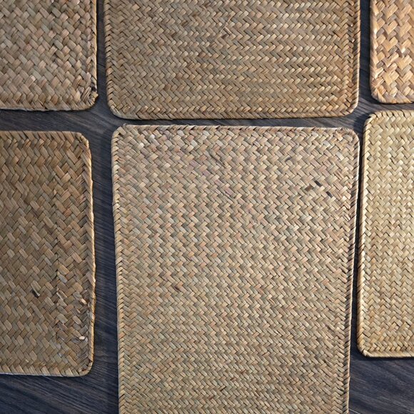 Set of Six (6) Large, Rectangular Woven Seagrass Placemats NWOT - Picture 2 of 5